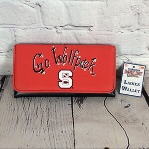 NCAA Gameday NC State GO WOLFPACK Tri-Fold Wallet